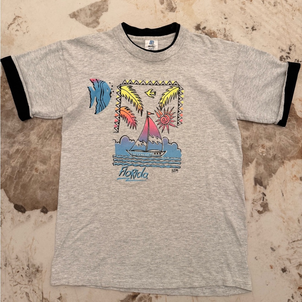 Vintage Gray 80/90s Wildwood Graphic T-Shirt with Florida Design